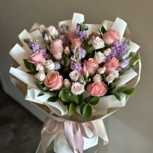 Leyla - Flowers last 10 days