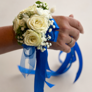 white & blue corsage